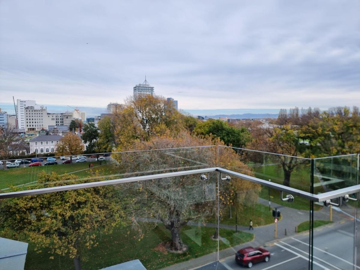 Latimer Loft - Christchurch Holiday Homes Екстер'єр фото