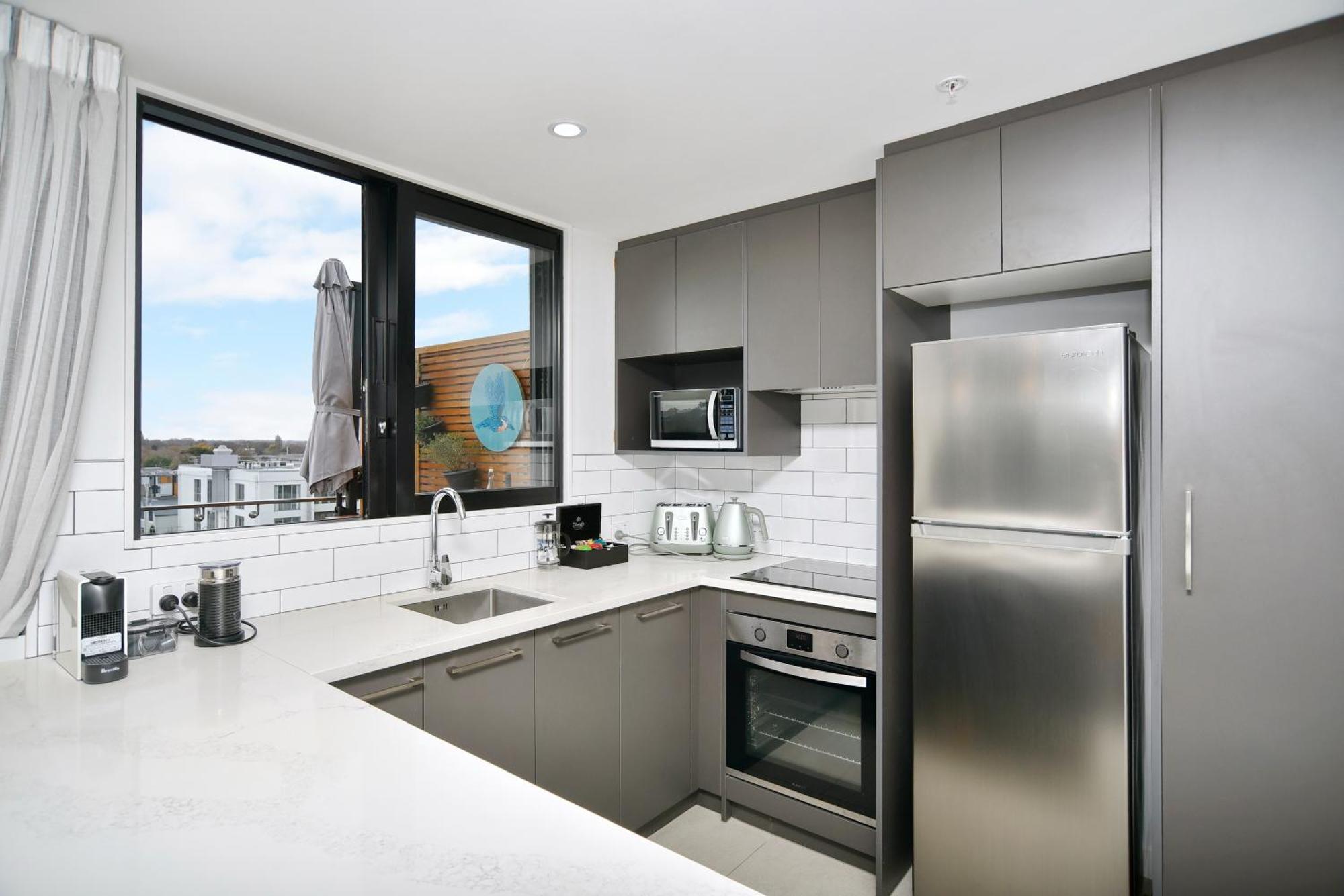 Latimer Loft - Christchurch Holiday Homes Екстер'єр фото