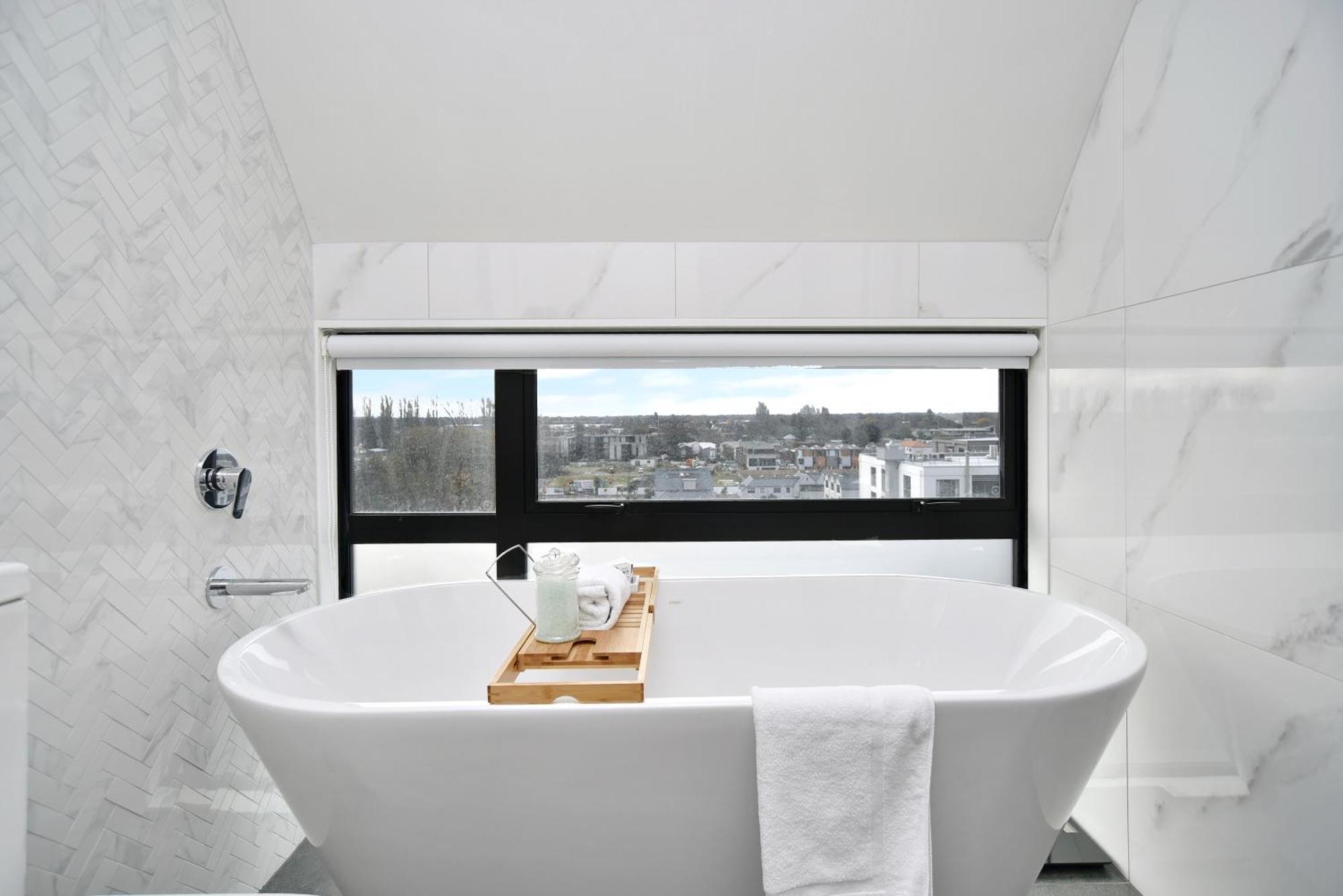 Latimer Loft - Christchurch Holiday Homes Екстер'єр фото